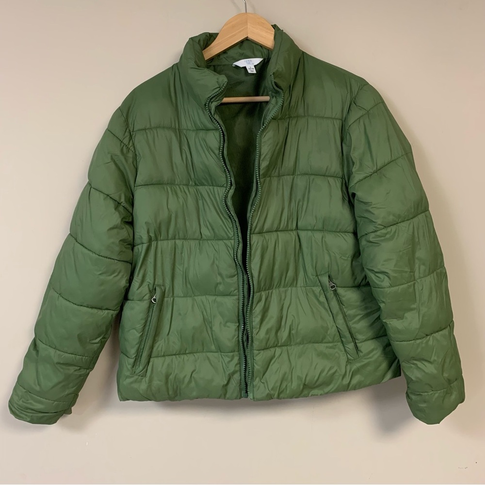 Green Puffer Coat Girl’s 10-12 Quilted Winter Warm Olive Trendy School Outdoor